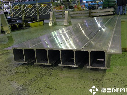 鋁合金人行天橋部件